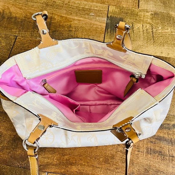 Coach Cream Carriage Canvas Shoulder Bag with Camel Leather Straps, New - Picture 7 of 10